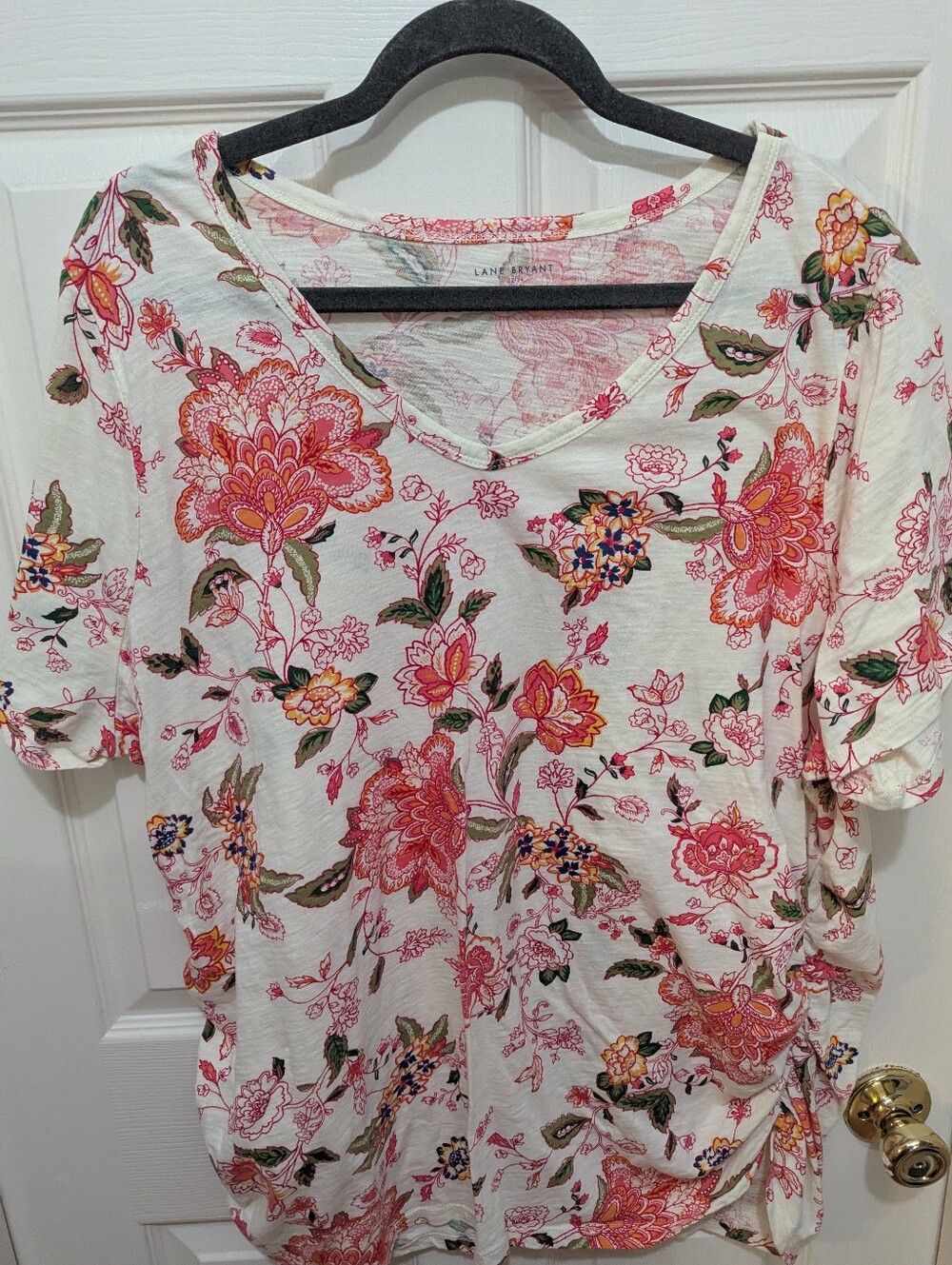 Lane Bryant White Floral V-Neck Tie-Hem Tee with Pink and Green Print
